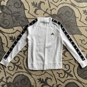 NWOT Adidas Trefoil Crewneck Sweatshirt Women’s